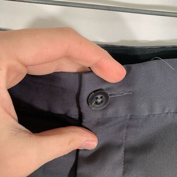 Nike Golf Shorts Men's 42 Grey Flat Front Chino Pockets Embroidered Logo - Picture 2 of 8